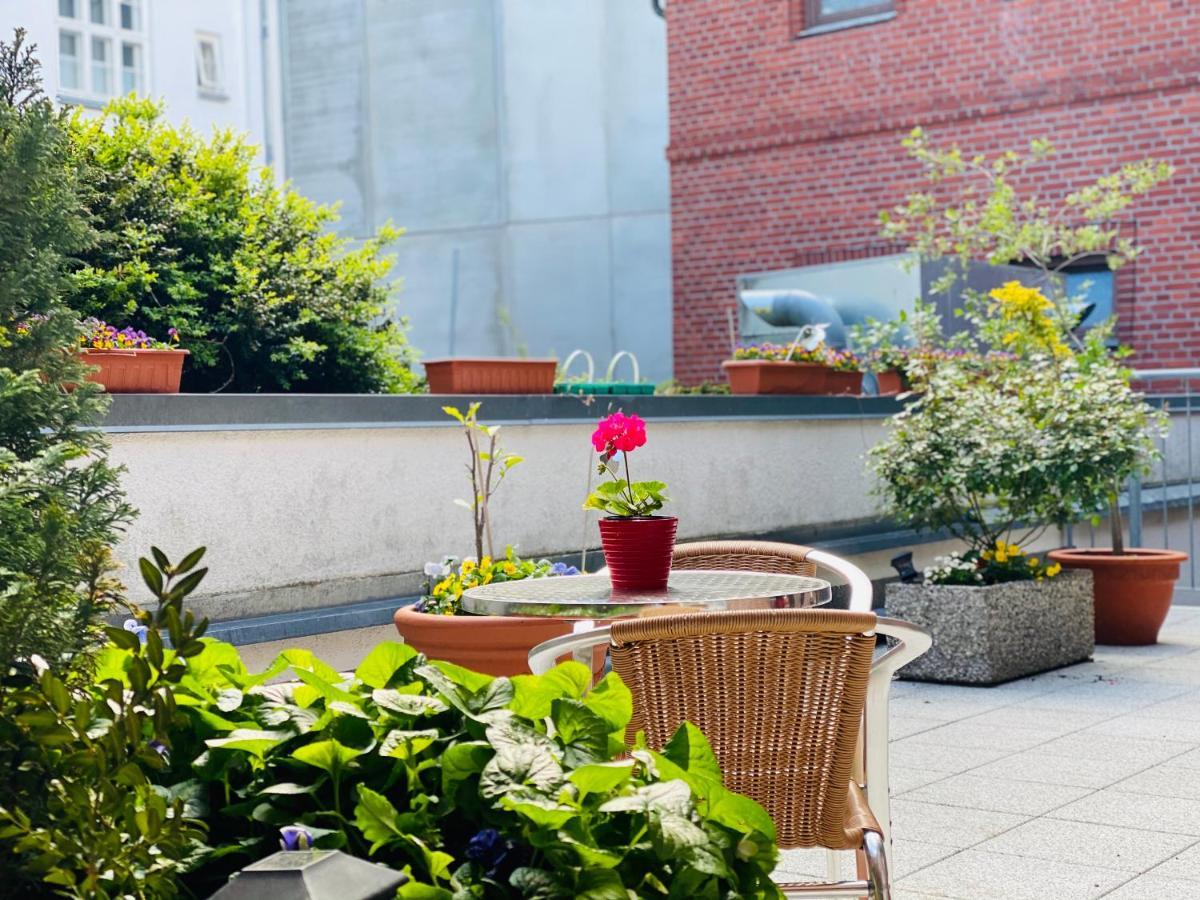 Pension Zum Blumchen Schwerin  Eksteriør bilde